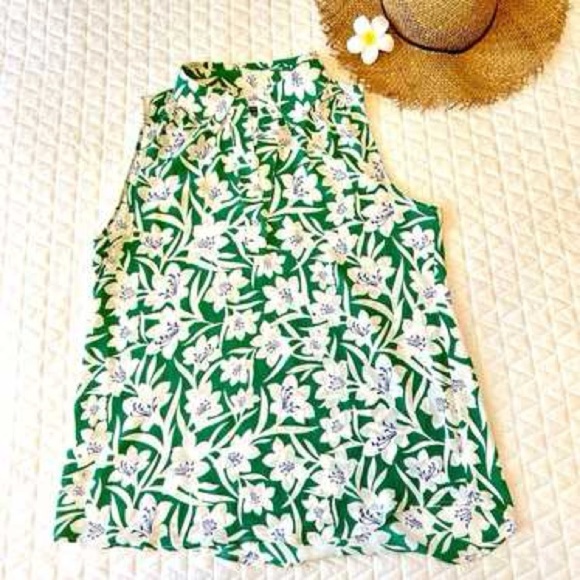 CAbi Green Floral Button-Up Blouse - Picture 12 of 13